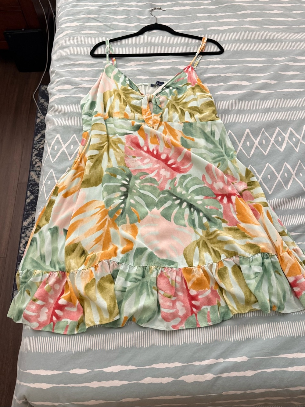Paradis Miss Tropical Leaf Print Sundress in Green, Pink, Yellow